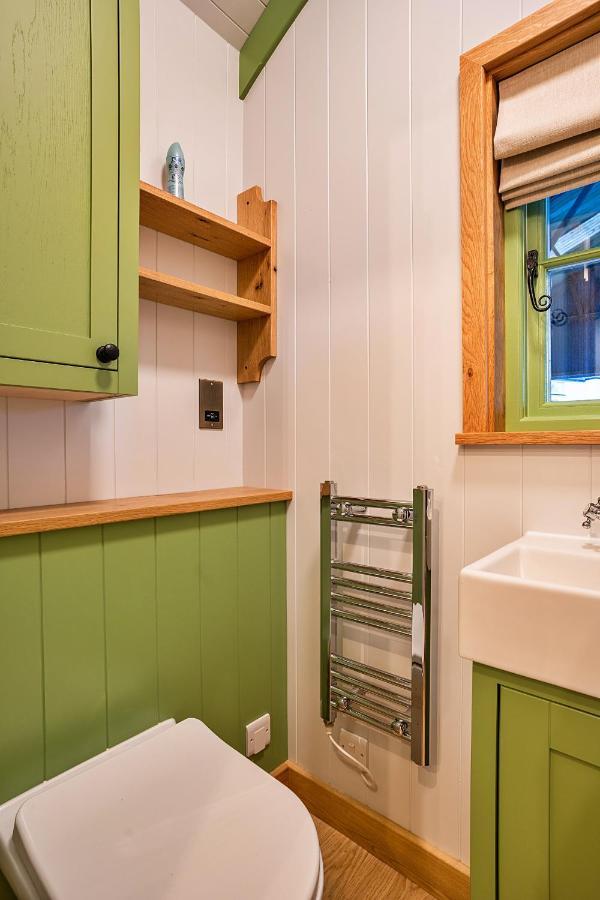 Finest Retreats - The Shepherd'S Hut At Northcombe Farm Beaworthy Kültér fotó