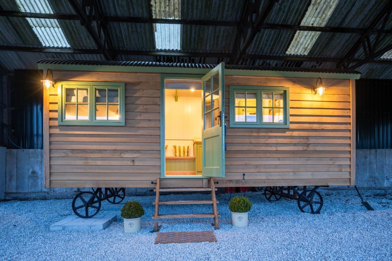 Finest Retreats - The Shepherd'S Hut At Northcombe Farm Beaworthy Kültér fotó