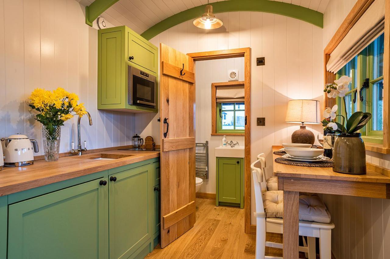 Finest Retreats - The Shepherd'S Hut At Northcombe Farm Beaworthy Kültér fotó